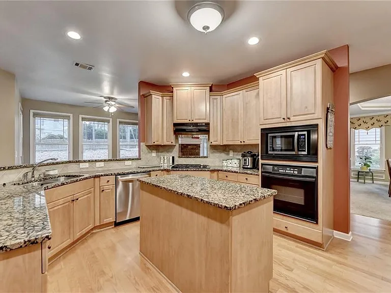 2213 Hamilton Mill Pkwy — Photo 26