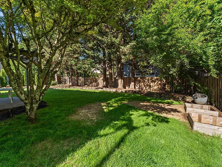 4623 Hastings Pl — Photo 39