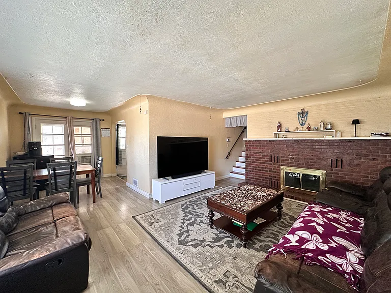 2240 Nome St — Photo 15