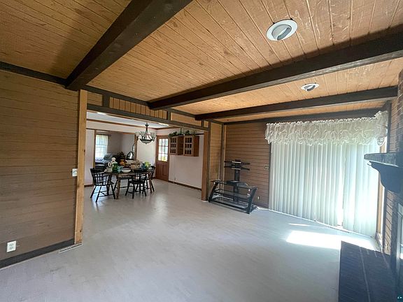 5th image of 206 Snow Place Rd