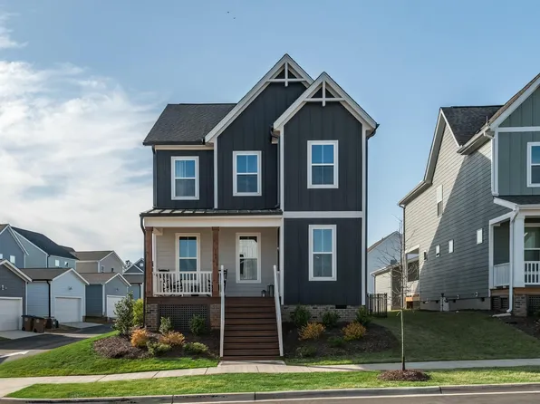109 Broadwater Dr, Wake Forest, NC 27587