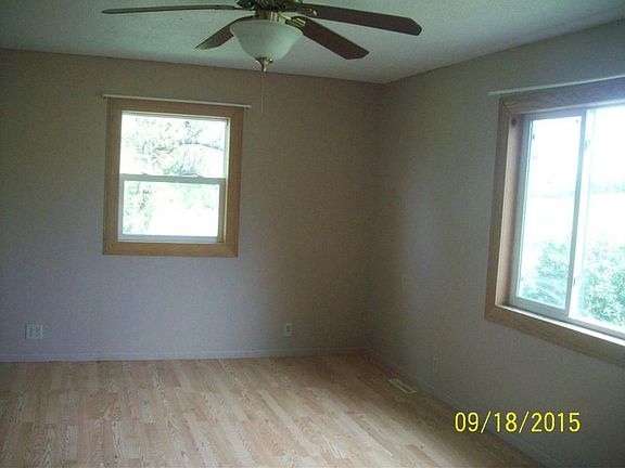 3rd image of 1119 Newark Ave
