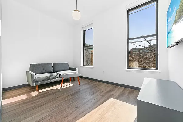 Rented by Outpost Brokerage LLC | media 39