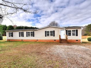 3517 River Rd, Piedmont, SC 29673