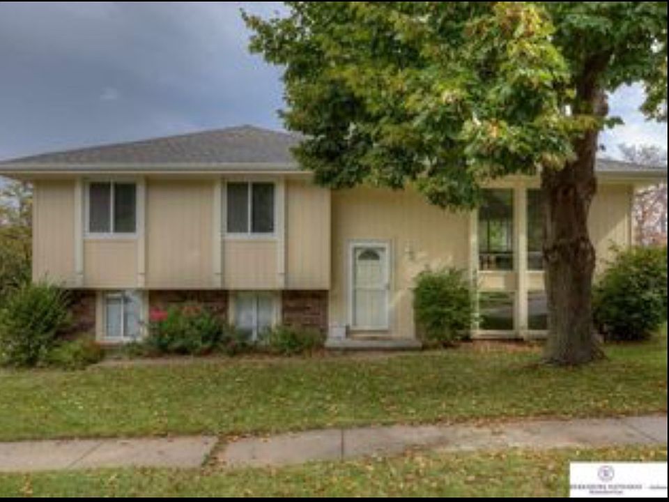 1st image of 2125 N 125th Cir