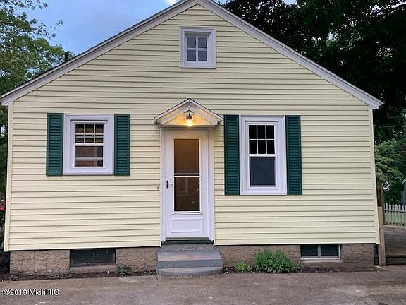 3rd image of 170 Cambridge Ave