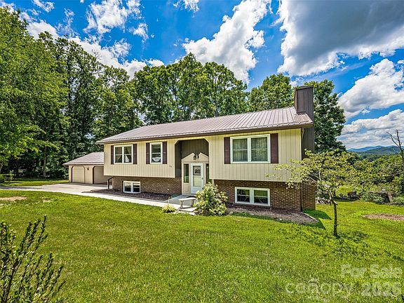 2nd image of 29 Tall Oaks Rd
