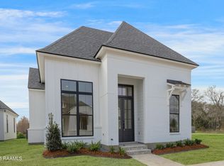 111 Shadow Bend Dr, Broussard, LA 70518