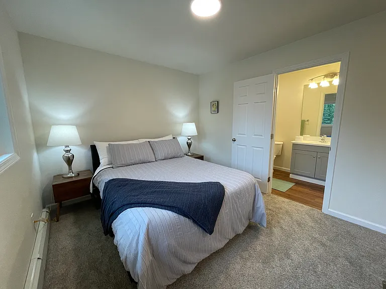 3701 Lynn Dr #B — Photo 2