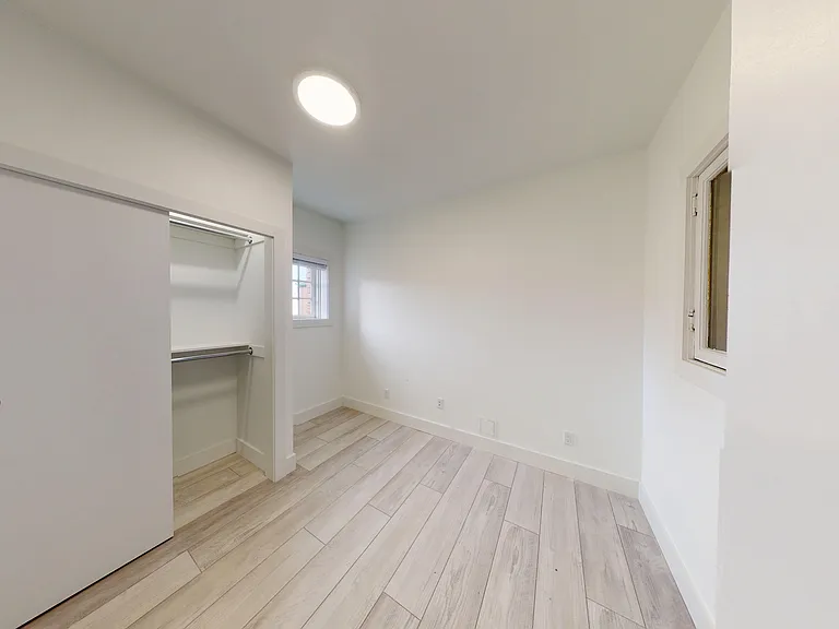 2500 Durant Avenue — Photo 12