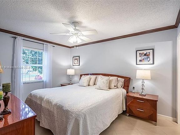 4th image of 622 Waterside Dr #622