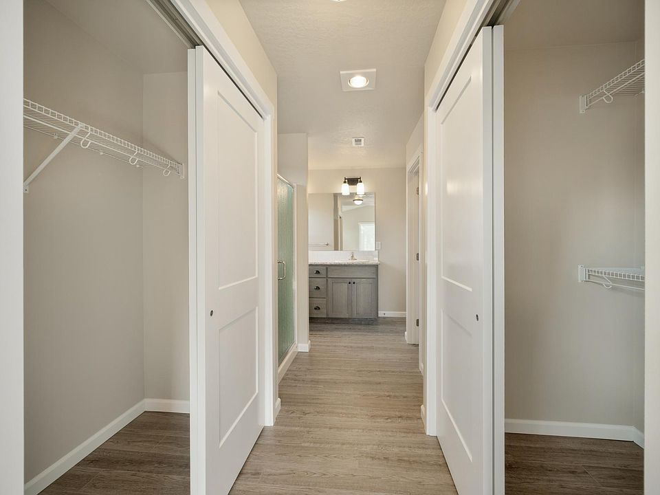 1st image of 17014 E Knox Ln