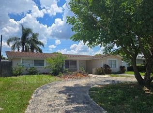 3200 Peterborough St, Holiday, FL 34690