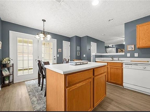 2nd image of 188 Ilex Dr