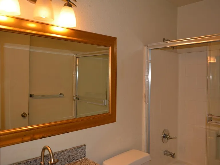 5251 Willowcrest Ave #5 — Photo 29