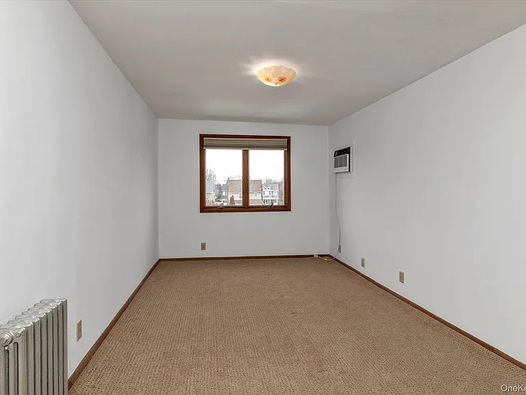23 Thompson Pl #2 — Photo 7