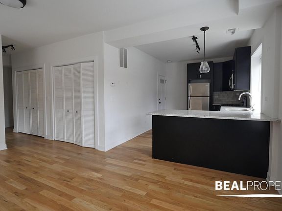 5th image of 2201 W Eastwood Ave #2NW