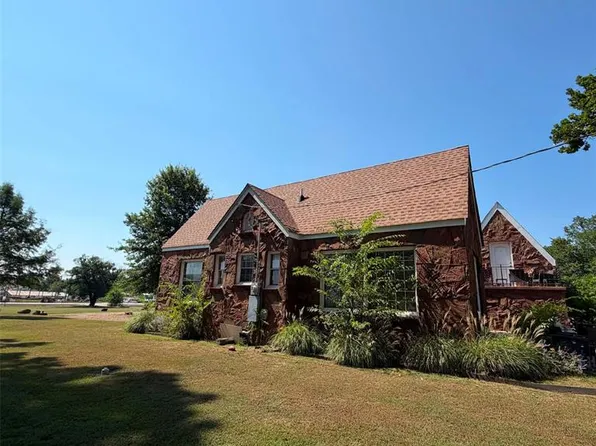 1505 S Park 1/2 Dr, Broken Bow, OK 74728