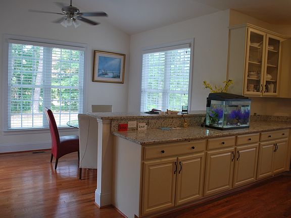 4th image of 2025 Grey Oaks Park Ln