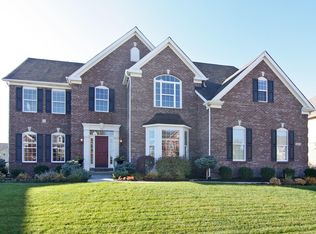 2613 Dawn Ridge Dr, Carmel, IN 46074