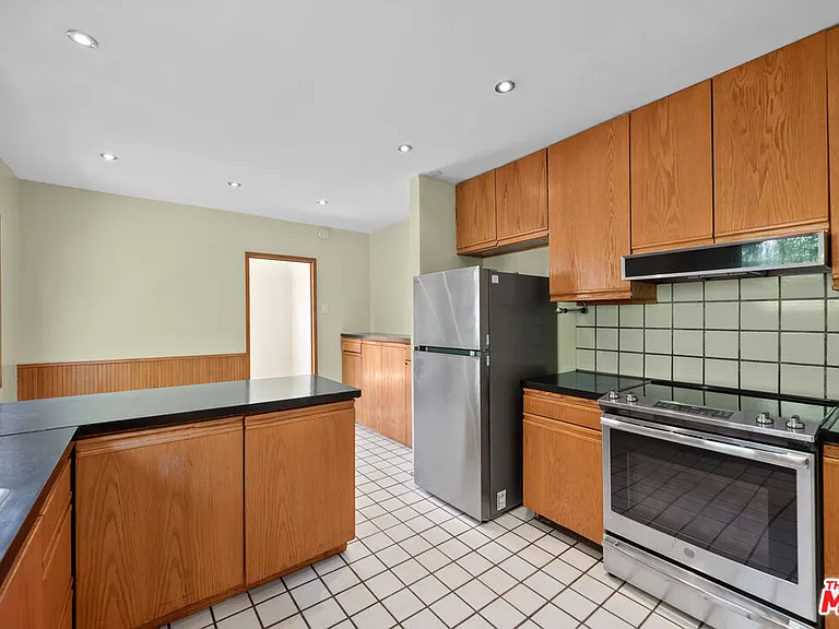 2569 Patricia Ave — Photo 19