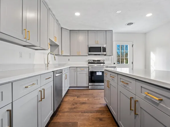 49415 Holland Manor Dr, Ridge, MD 20680