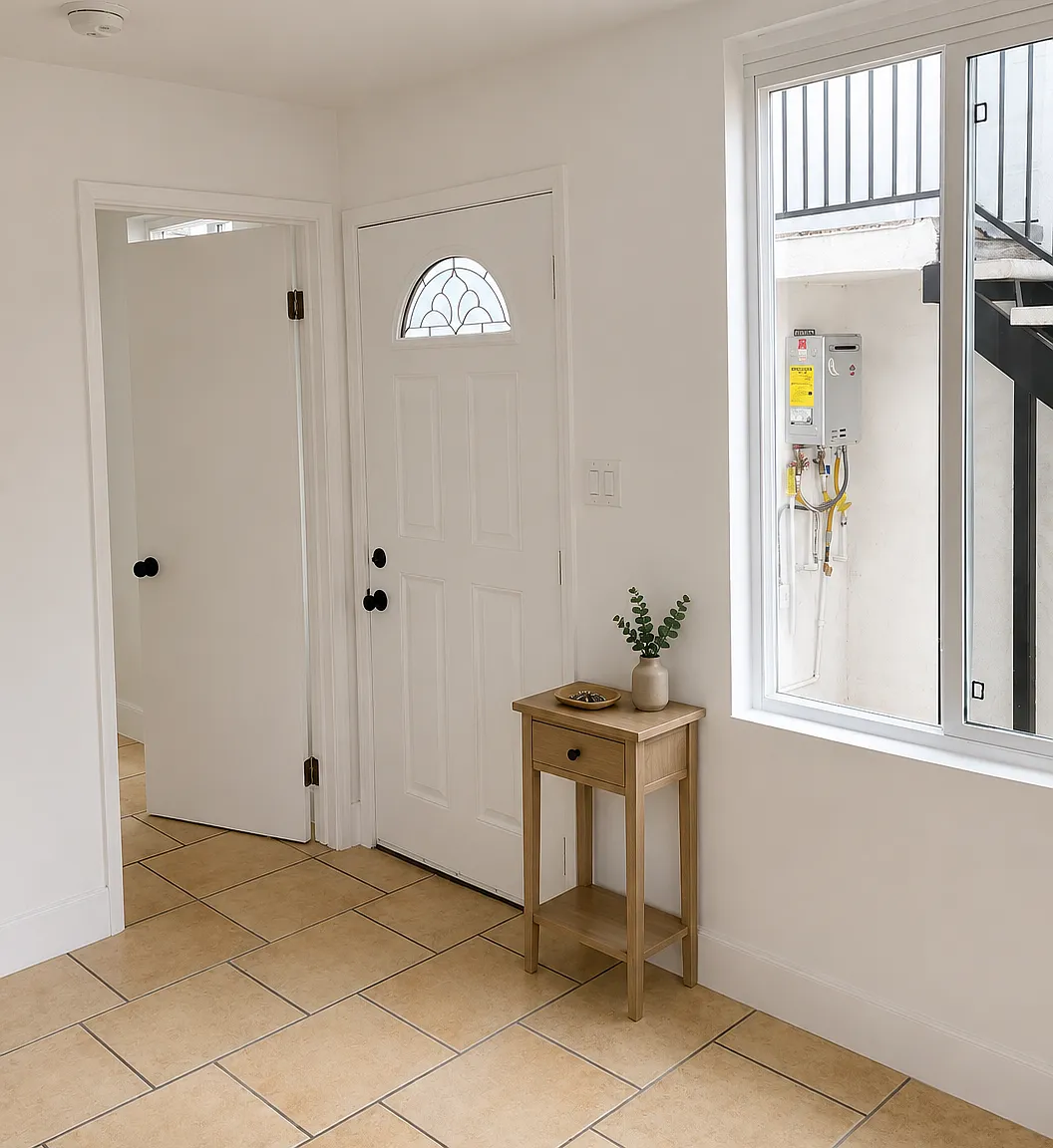 4072 1/2 W Century Blvd — Photo 3