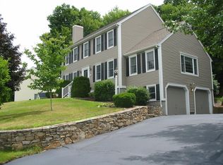 65 Highland View Dr, Sutton, MA 01590
