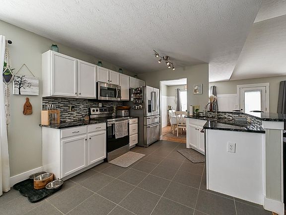 4th image of 20127 Lakeview Dr Lot 70