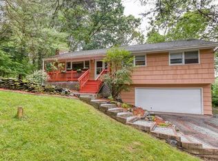 7 Greenview Rd, New Milford, CT 06776