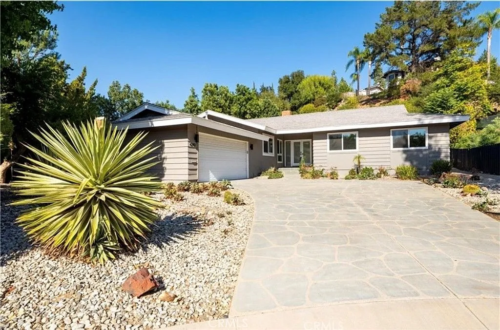 4 bed, 2262 sqft, $14,000 — Photo 1