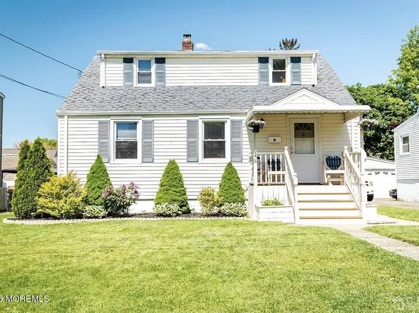 61 2nd St, Edison, NJ 08837