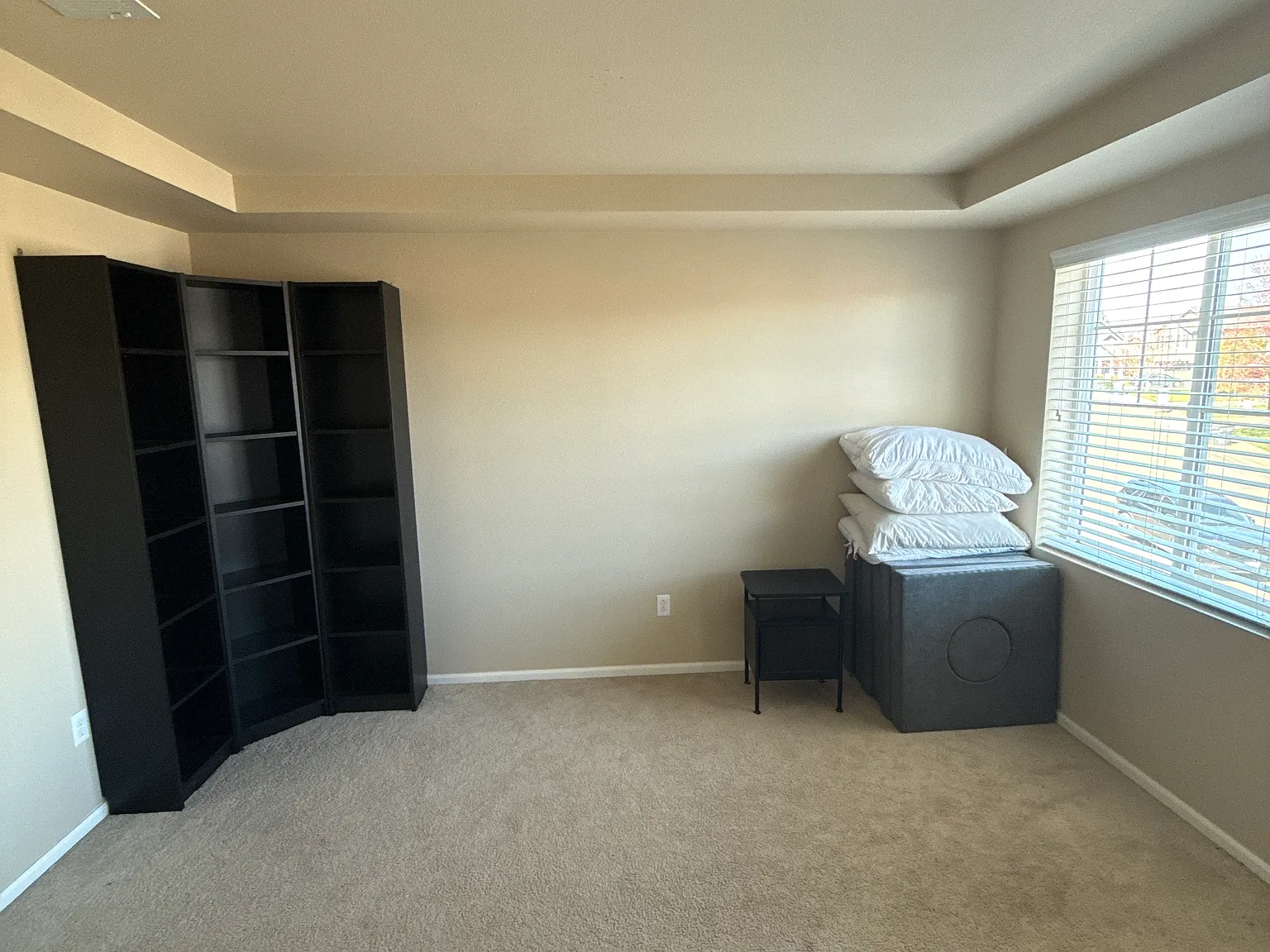 5 bed, 2.5 bath, 2748 sqft, $1,200 — Photo 3