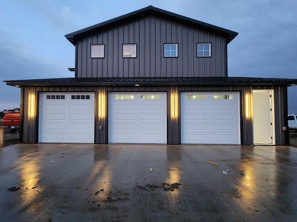 2321 Kingfish Ct, Dodge City, KS 67801