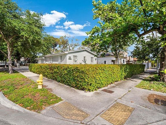 4th image of 2451 NW 1st St