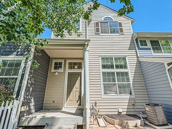 2nd image of 679 Snowberry St