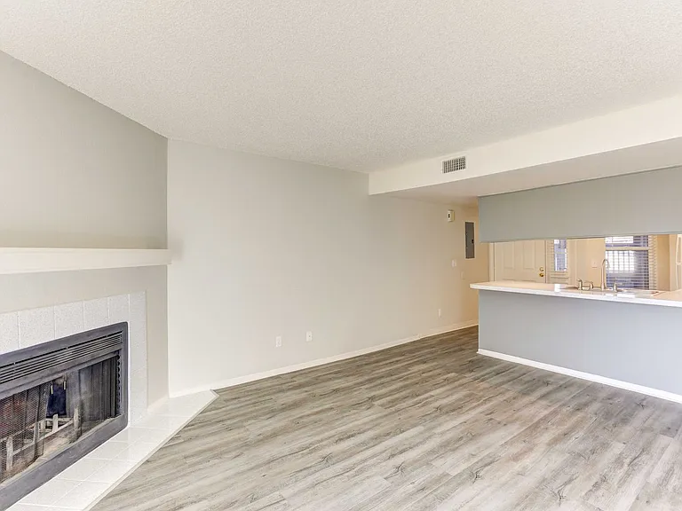 Dover Commons Apartments — Photo 14