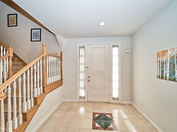 4th image of 1018 La Cadena Ave