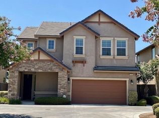 4305 W Pinsapo Dr, Fresno, CA 93722