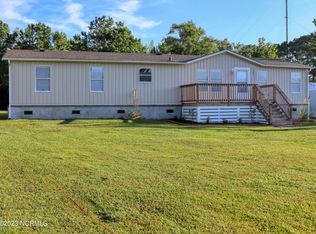 157 Country Club Rd, Sneads Ferry, NC 28460