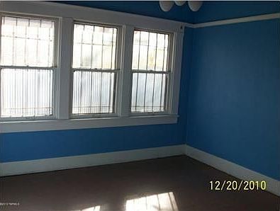 5th image of 632 S 2nd Ave