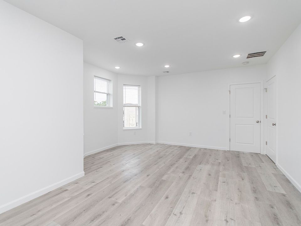1st image of 5348 Race St #C