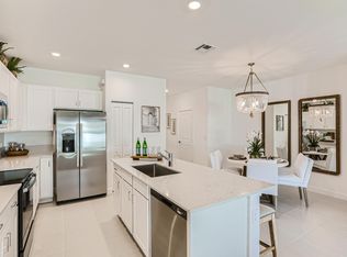 822 SE Grovebush Lane, Port Saint Lucie, FL 34984