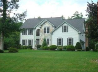 8 Westchester Rd, Windham, NH 03087