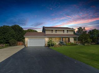 18N907 Barko Pkwy, Huntley, IL 60142