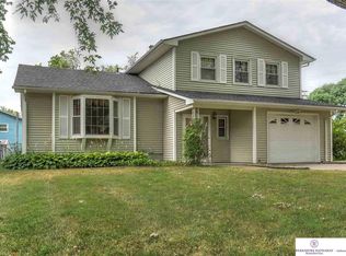 2215 Lloyd St, Bellevue, NE 68005