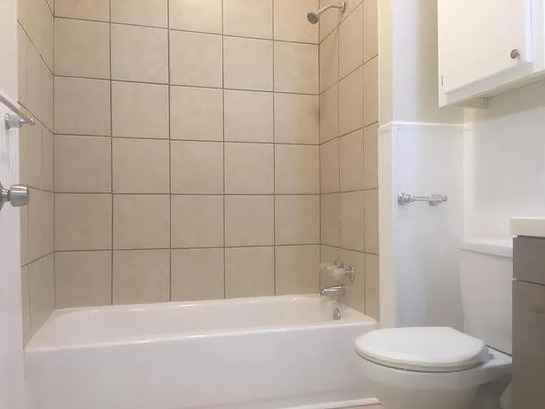 902 Darlington Way SW #B — Photo 29