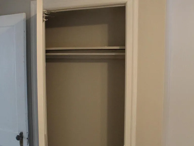 134 E Washington St #1 — Photo 6