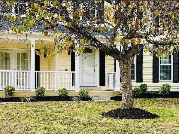 6727 Mink Ct, Waldorf, MD 20603