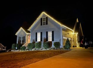 90 Lexington Ave, Zebulon, NC 27597